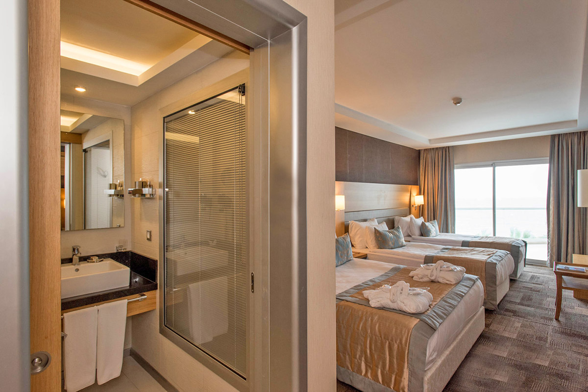 cheap resort hotels to Spend holiday with family