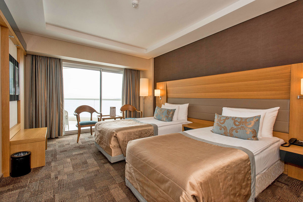 cheap resort hotels to Spend holiday with family