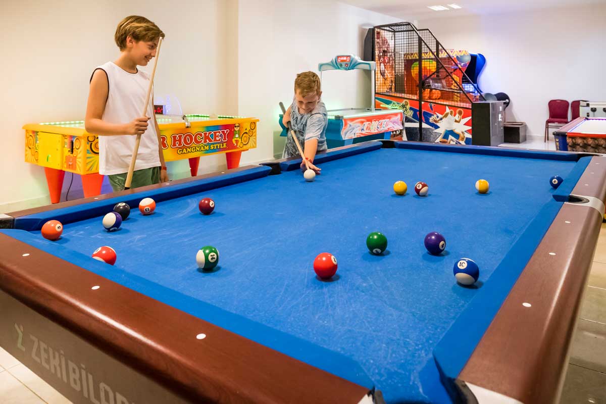 cheap resort hotels to Spend holiday with family