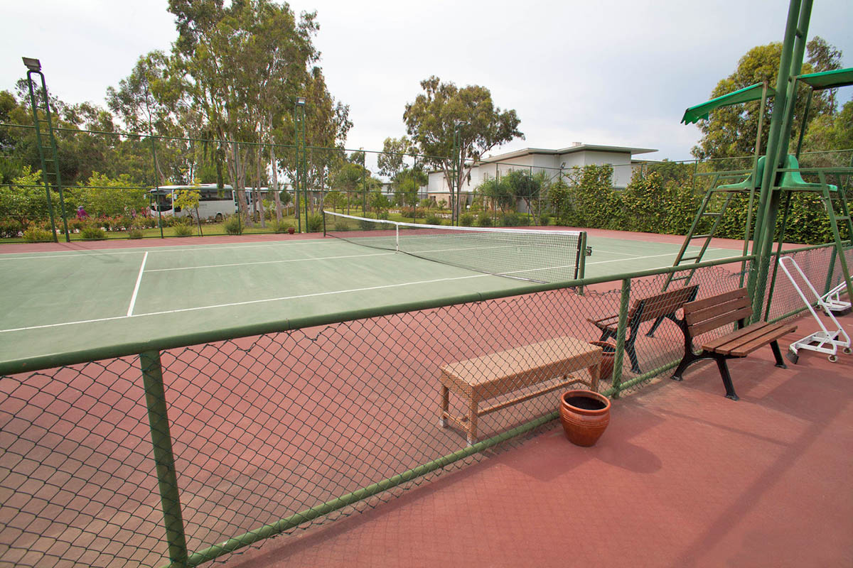 cheap resort hotels to Spend holiday with family