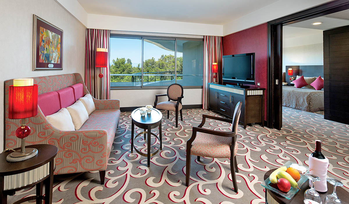 cheap resort hotels to Spend holiday with family