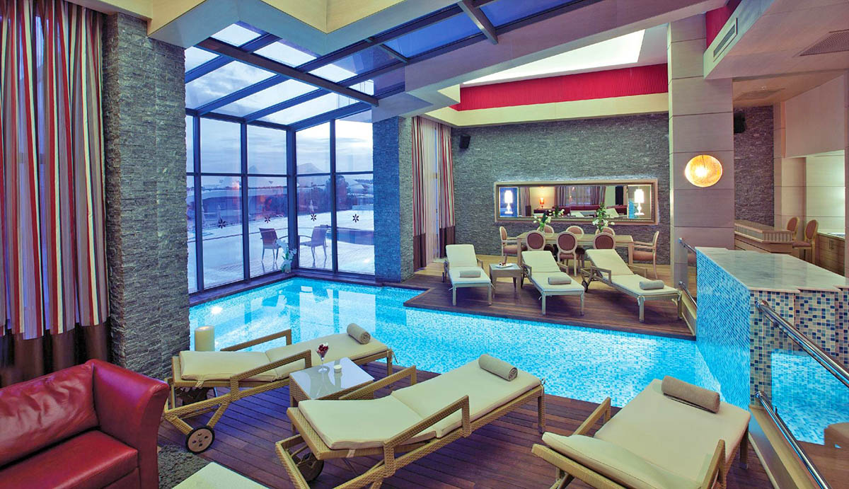 cheap resort hotels to Spend holiday with family