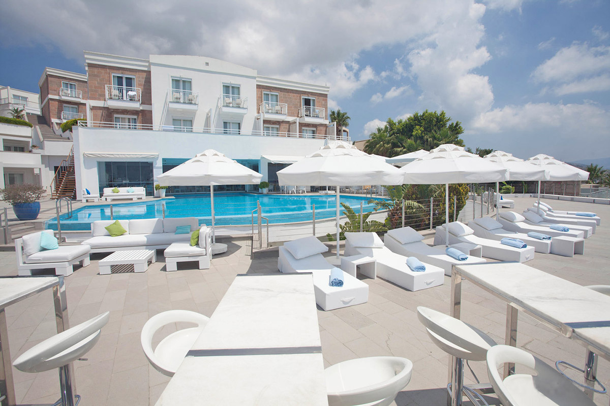 cheap resort hotels to Spend holiday with family