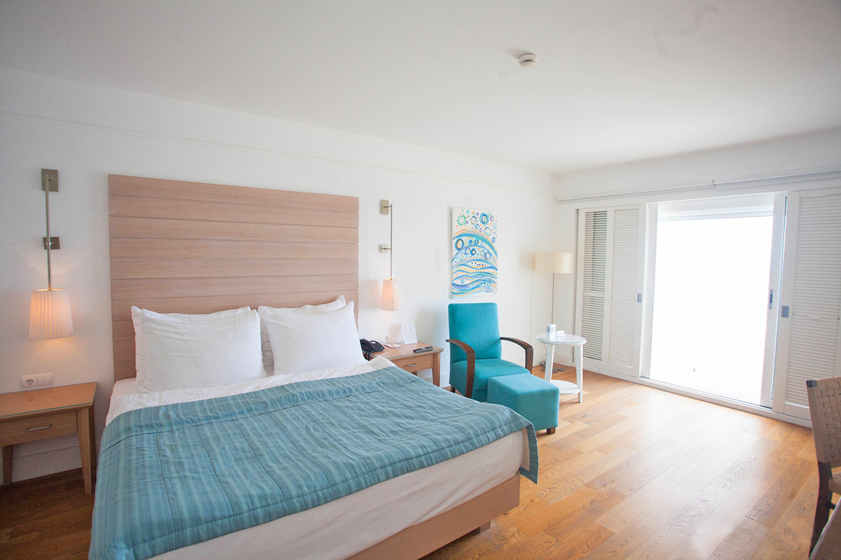 cheap resort hotels to Spend holiday with family