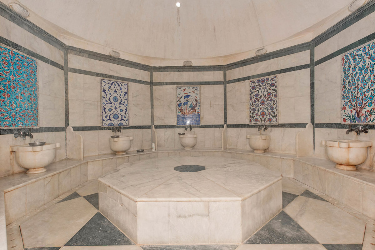 cheap resort hotels to Spend holiday with family