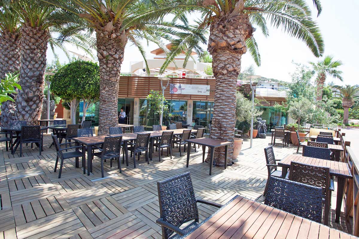 cheap resort hotels to Spend holiday with family