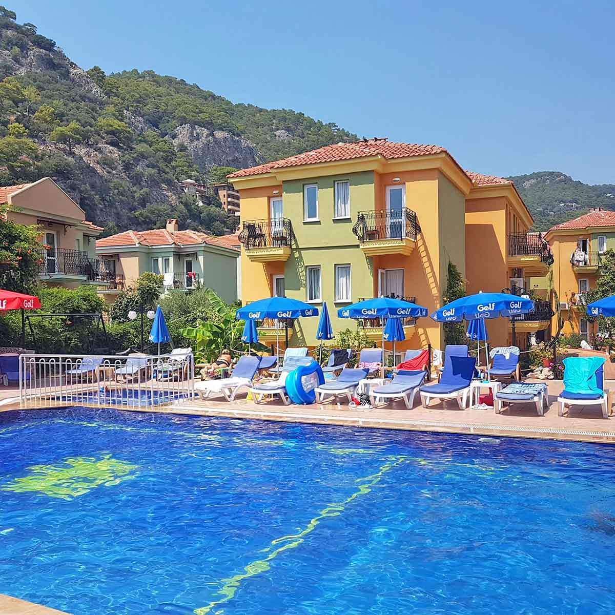 cheap resort hotels to Spend holiday with family