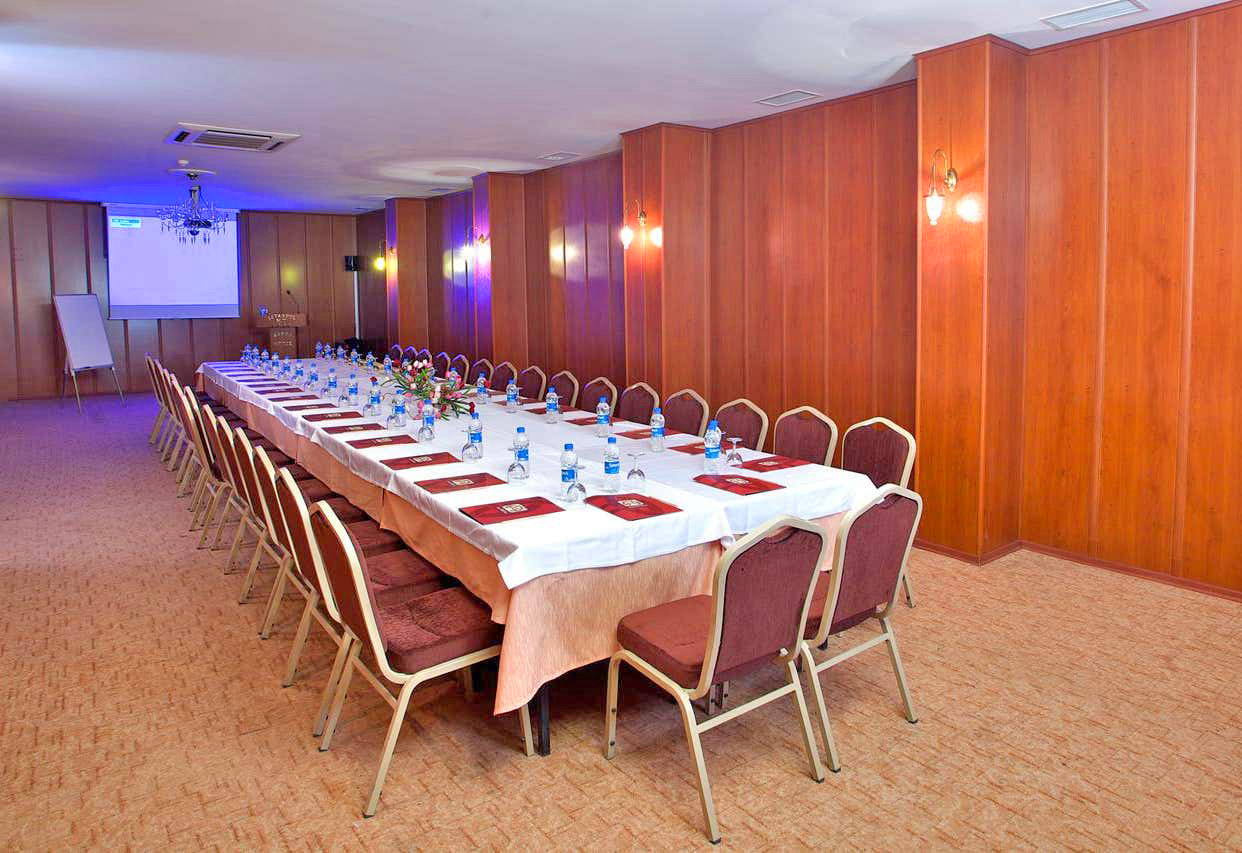 cheap resort hotels to Spend holiday with family