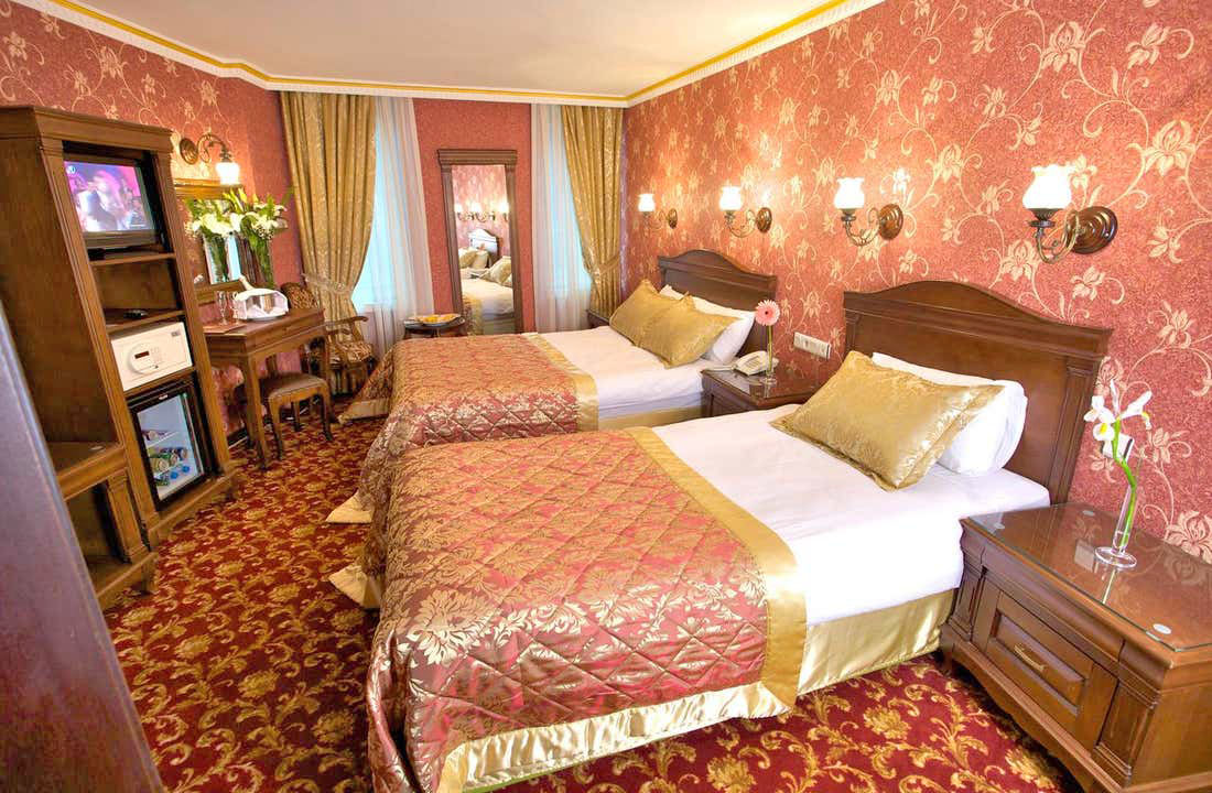 cheap resort hotels to Spend holiday with family