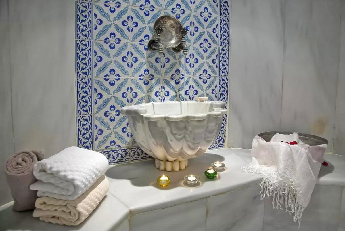 cheap resort hotels to Spend holiday with family