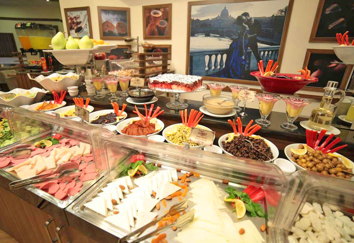 cheap resort hotels to Spend holiday with family