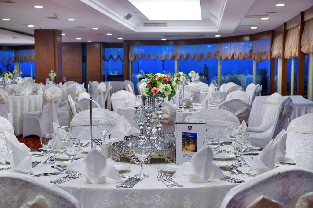 cheap resort hotels to Spend holiday with family