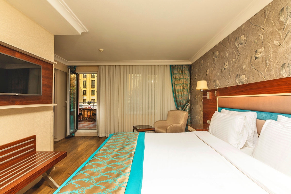 cheap resort hotels to Spend holiday with family