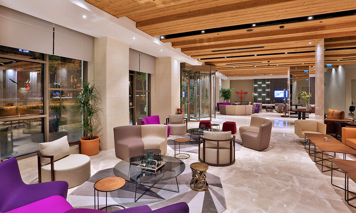 cheap resort hotels to Spend holiday with family