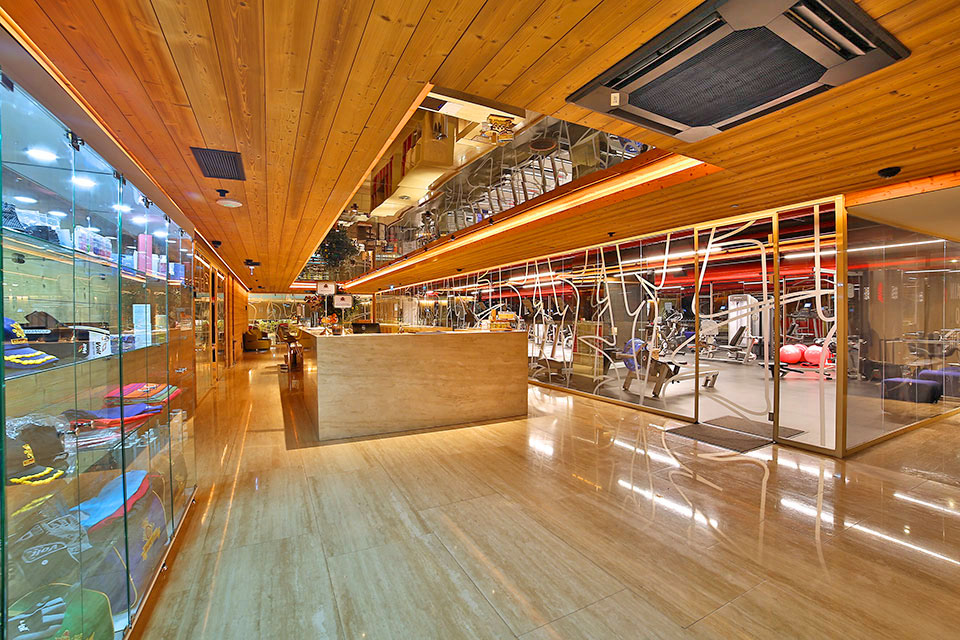 cheap resort hotels to Spend holiday with family