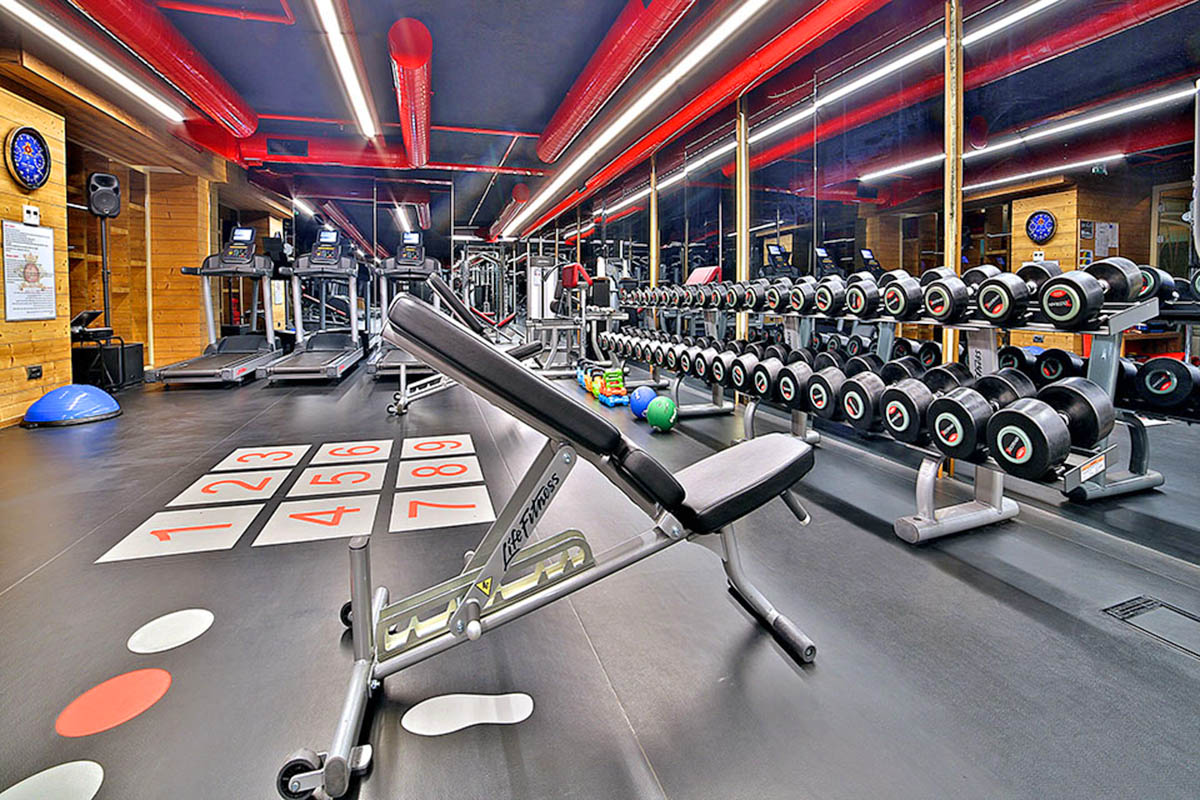 cheap resort hotels to Spend holiday with family