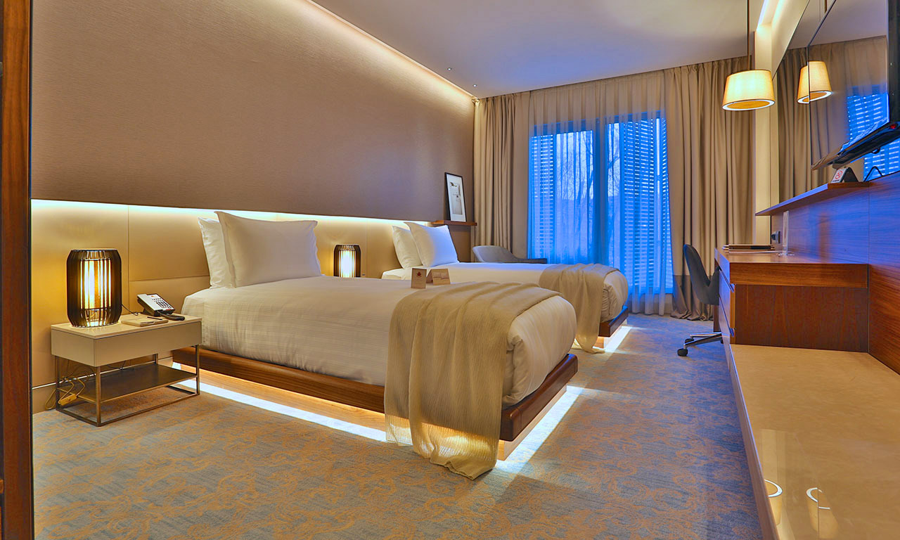 cheap resort hotels to Spend holiday with family