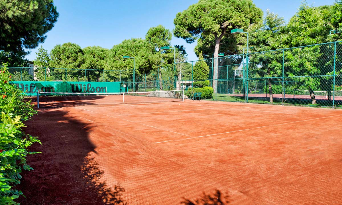 cheap resort hotels in Turkey to Spend holiday with family