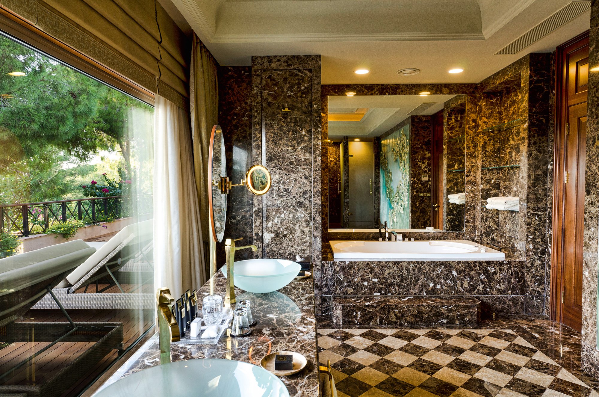 cheap resort hotels in Turkey to Spend holiday with family