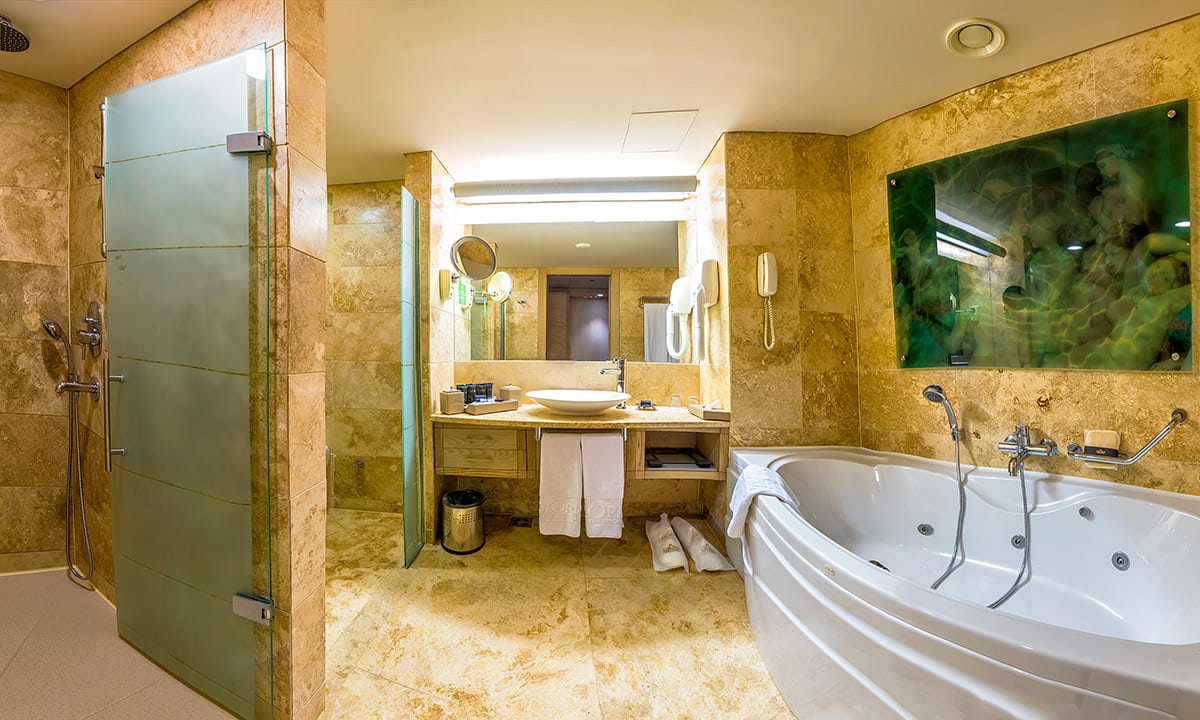 cheap resort hotels in Turkey to Spend holiday with family