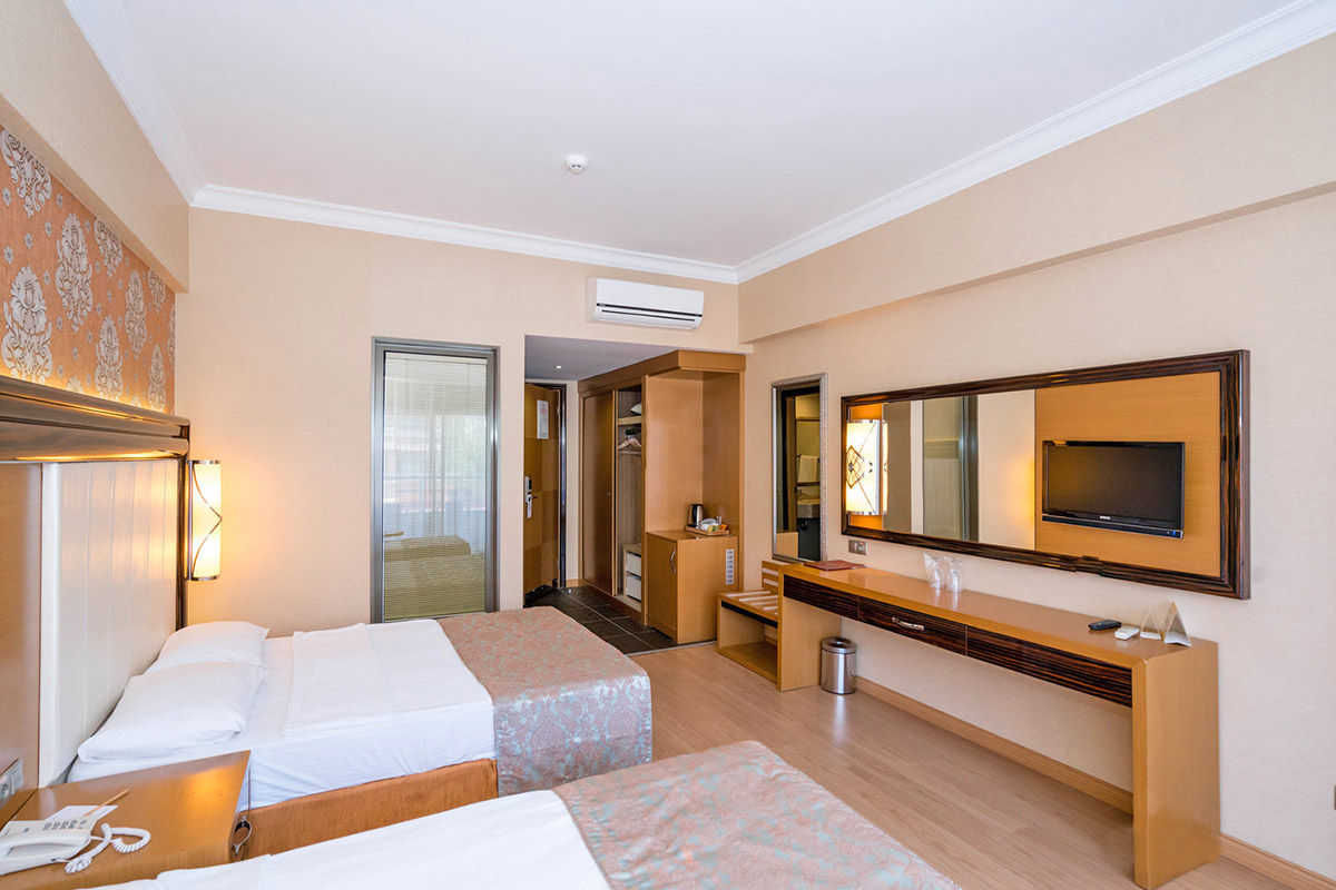 cheap resort hotels to Spend holiday with family