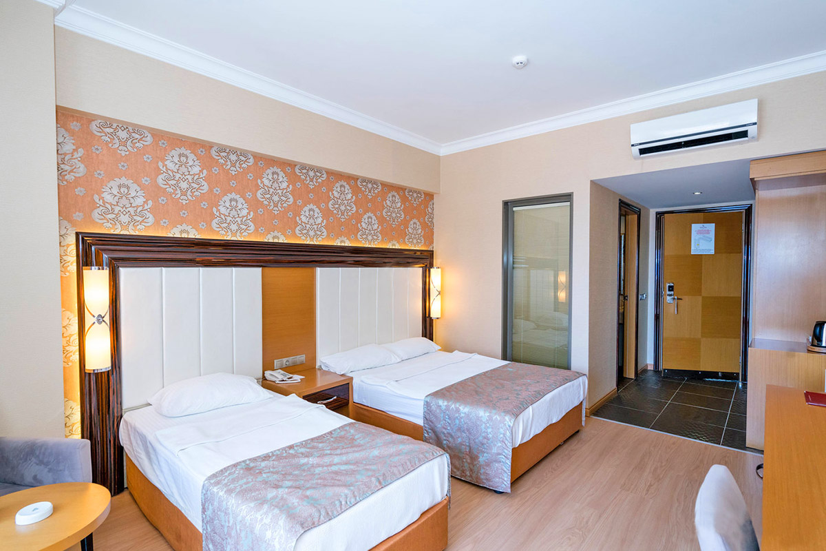 cheap resort hotels to Spend holiday with family