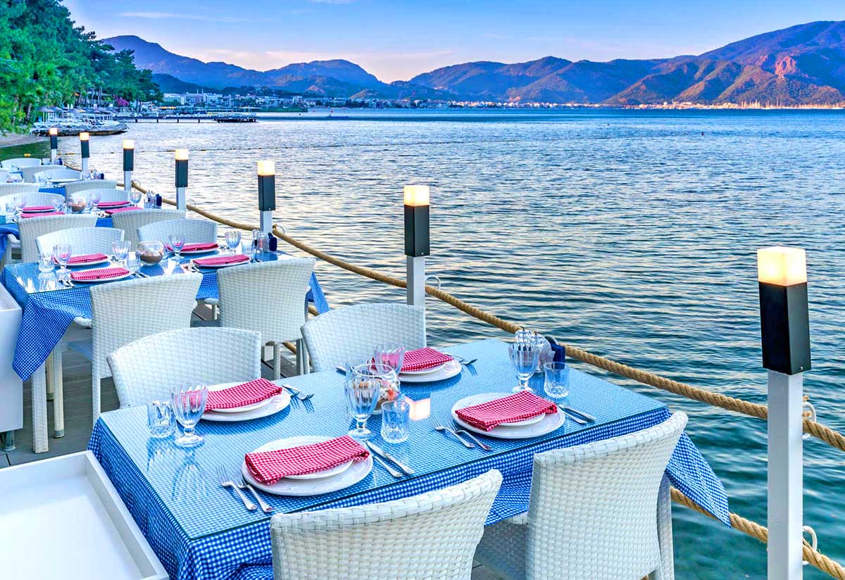 cheap resort hotels to Spend holiday with family