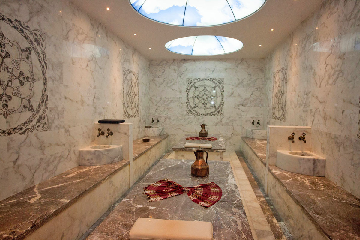 cheap resort hotels to Spend holiday with family