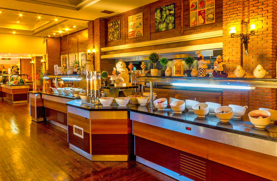 cheap resort hotels to Spend holiday with family