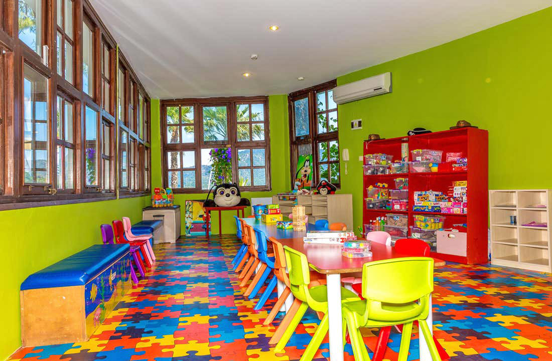 cheap resort hotels to Spend holiday with family