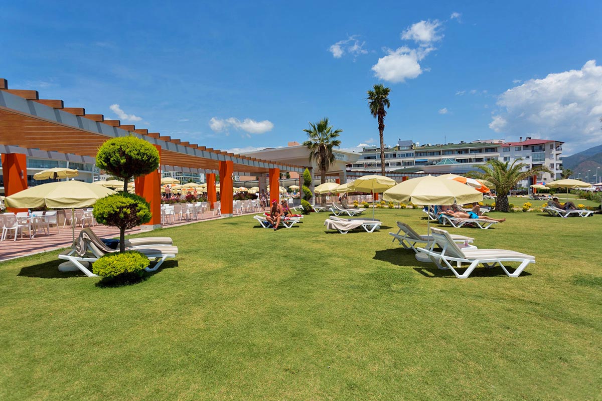 cheap resort hotels to Spend holiday with family