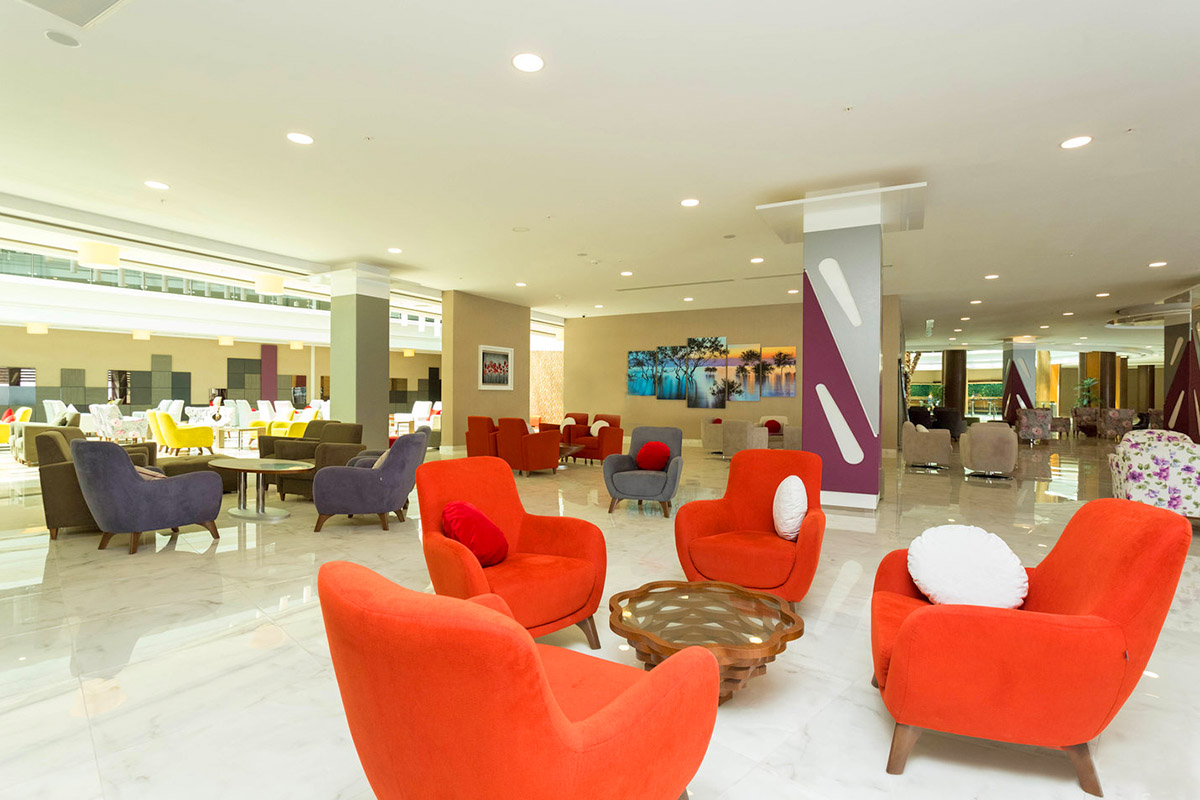 cheap resort hotels to Spend holiday with family