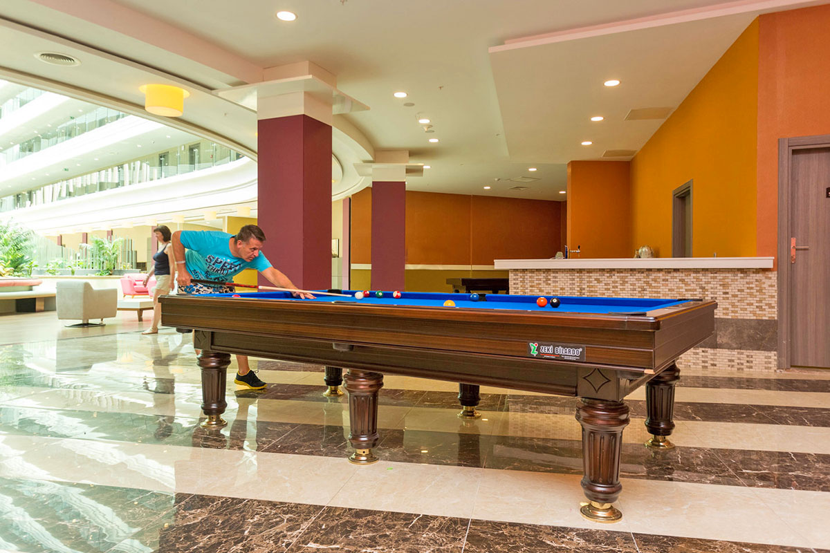 cheap resort hotels to Spend holiday with family