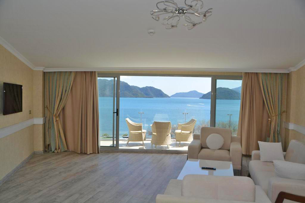 cheap resort hotels to Spend holiday with family