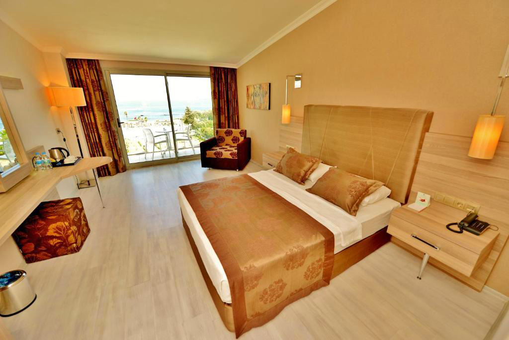 cheap resort hotels to Spend holiday with family