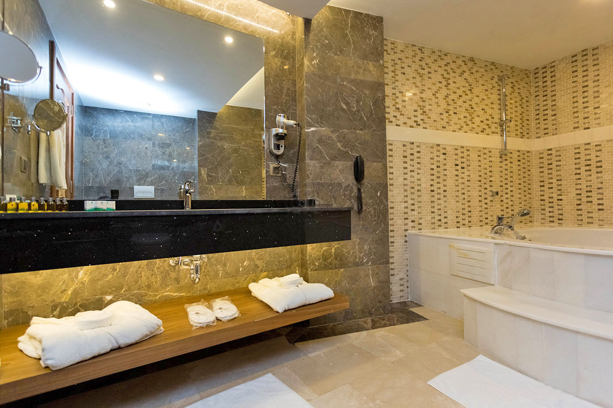 cheap resort hotels to Spend holiday with family