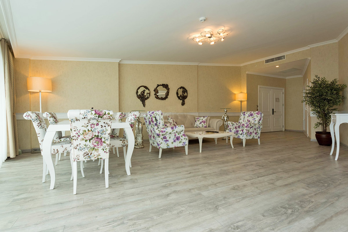 cheap resort hotels to Spend holiday with family