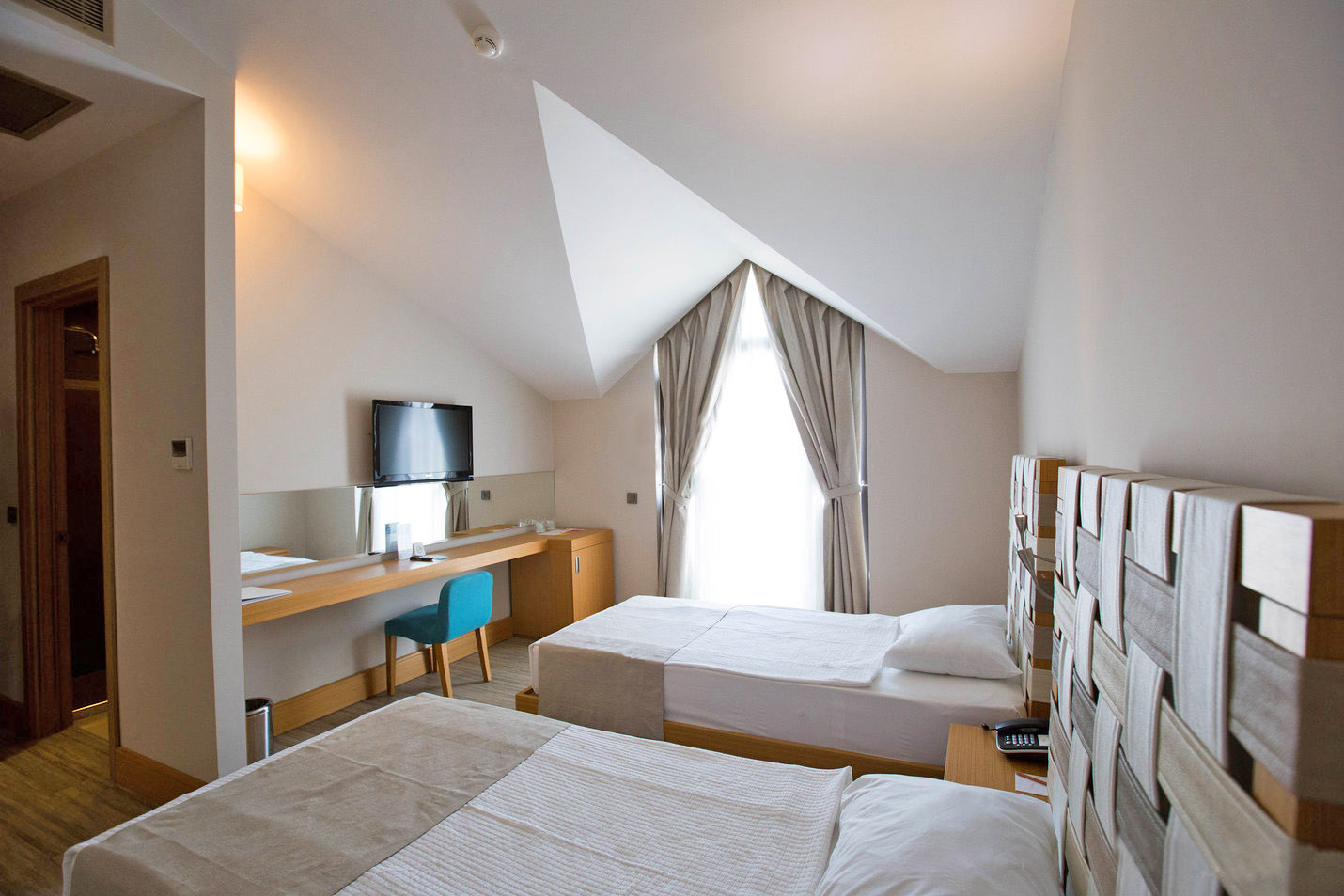 cheap resort hotels in Turkey to Spend holiday with family