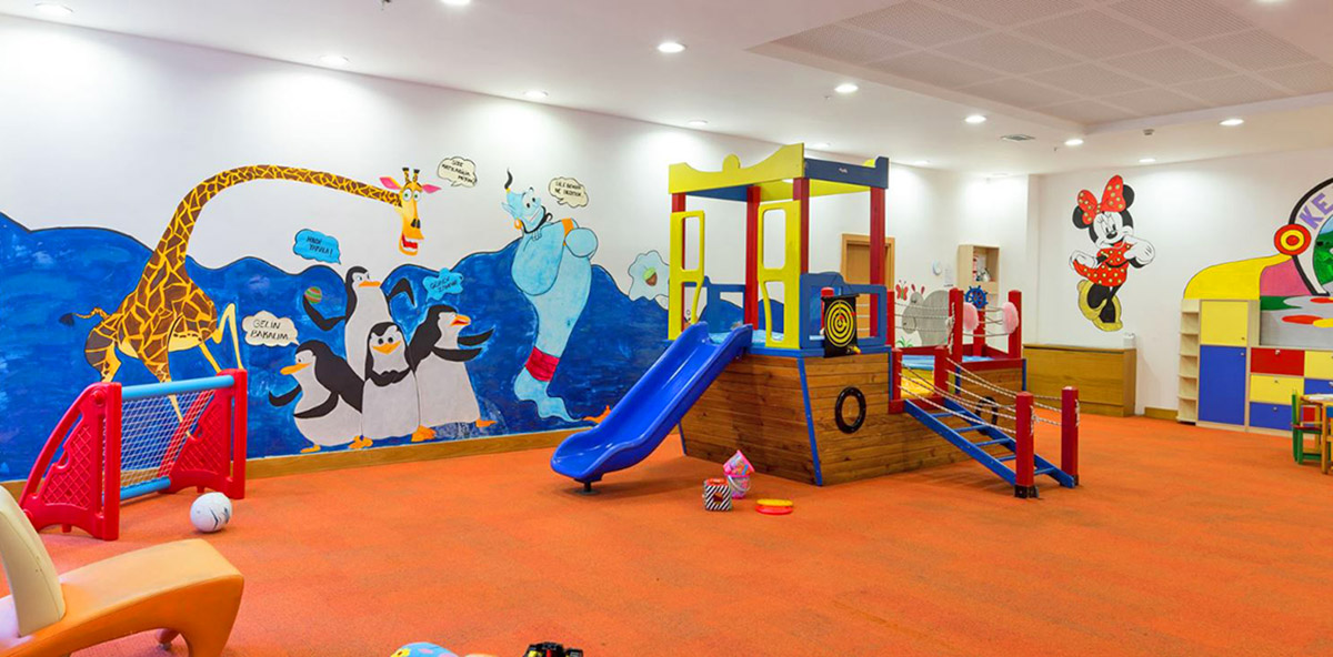 cheap resort hotels to Spend holiday with family