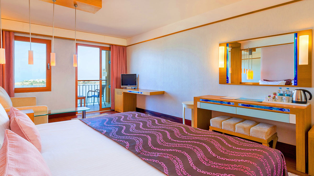 cheap resort hotels to Spend holiday with family