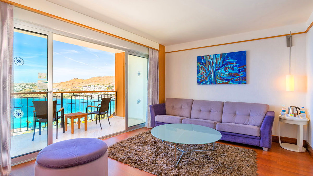 cheap resort hotels to Spend holiday with family