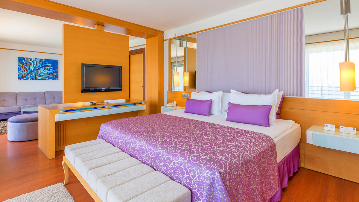 cheap resort hotels to Spend holiday with family