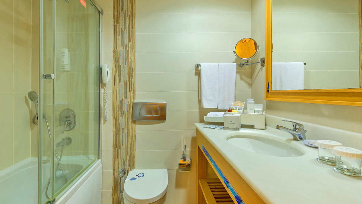 cheap resort hotels to Spend holiday with family