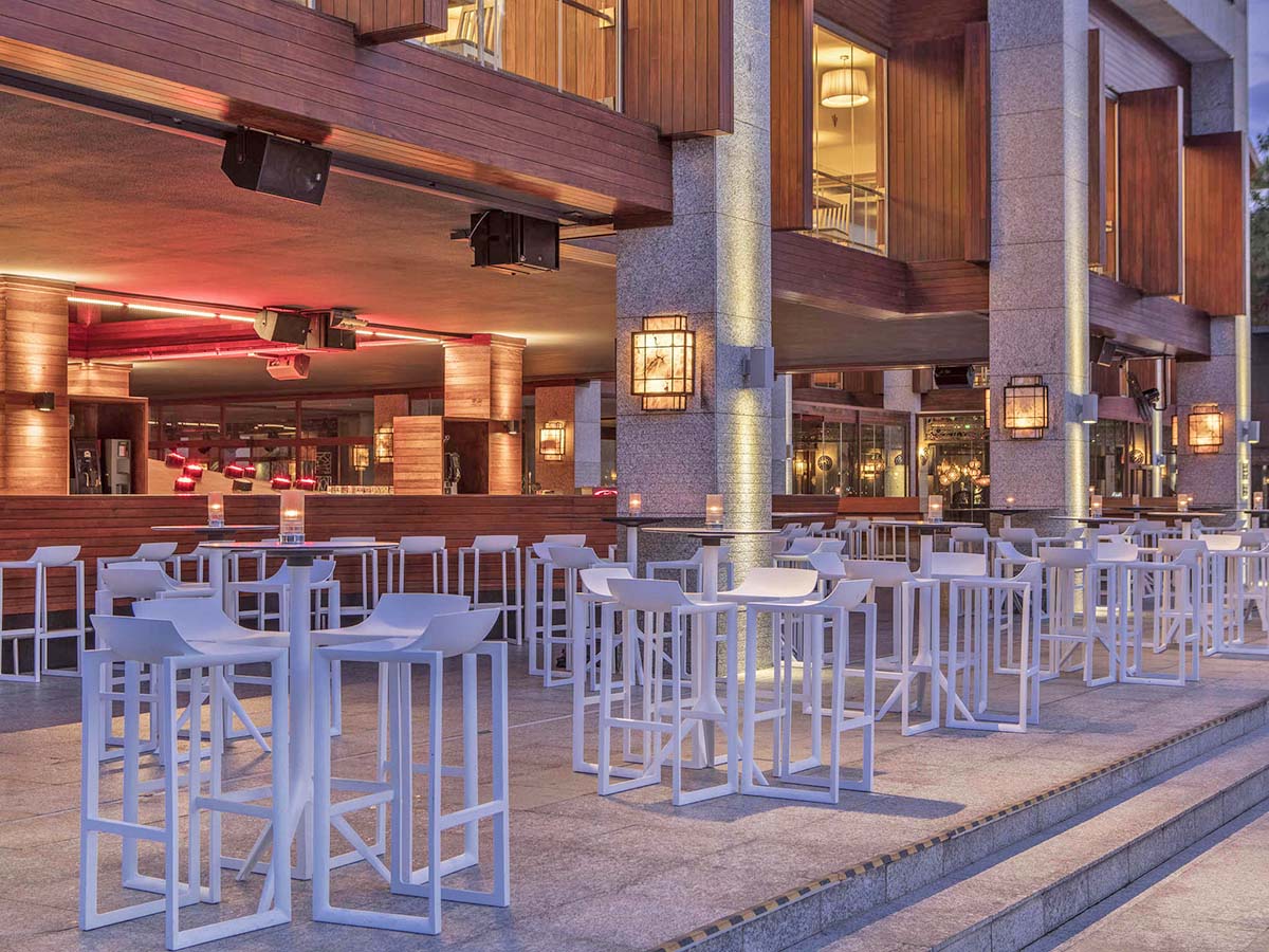 cheap resort hotels to Spend holiday with family