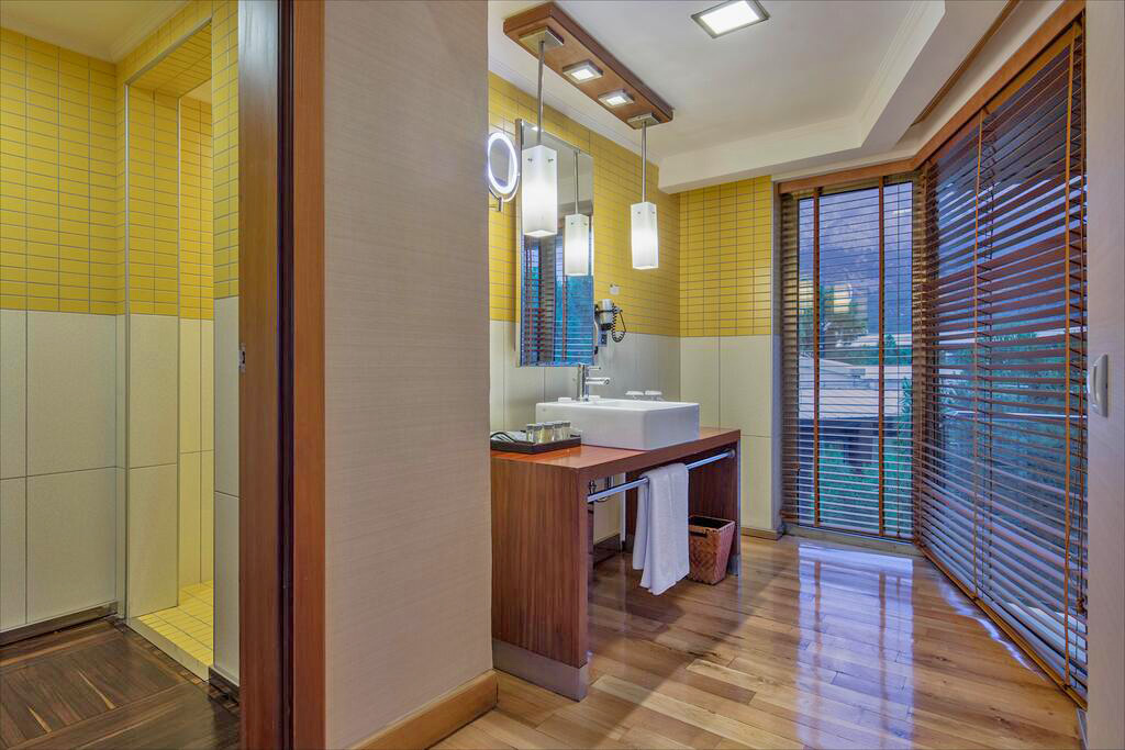 cheap resort hotels to Spend holiday with family