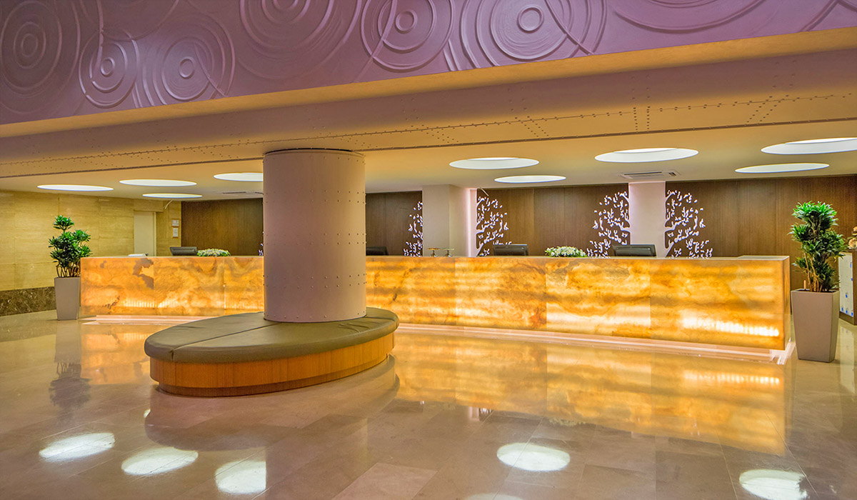 cheap resort hotels to Spend holiday with family