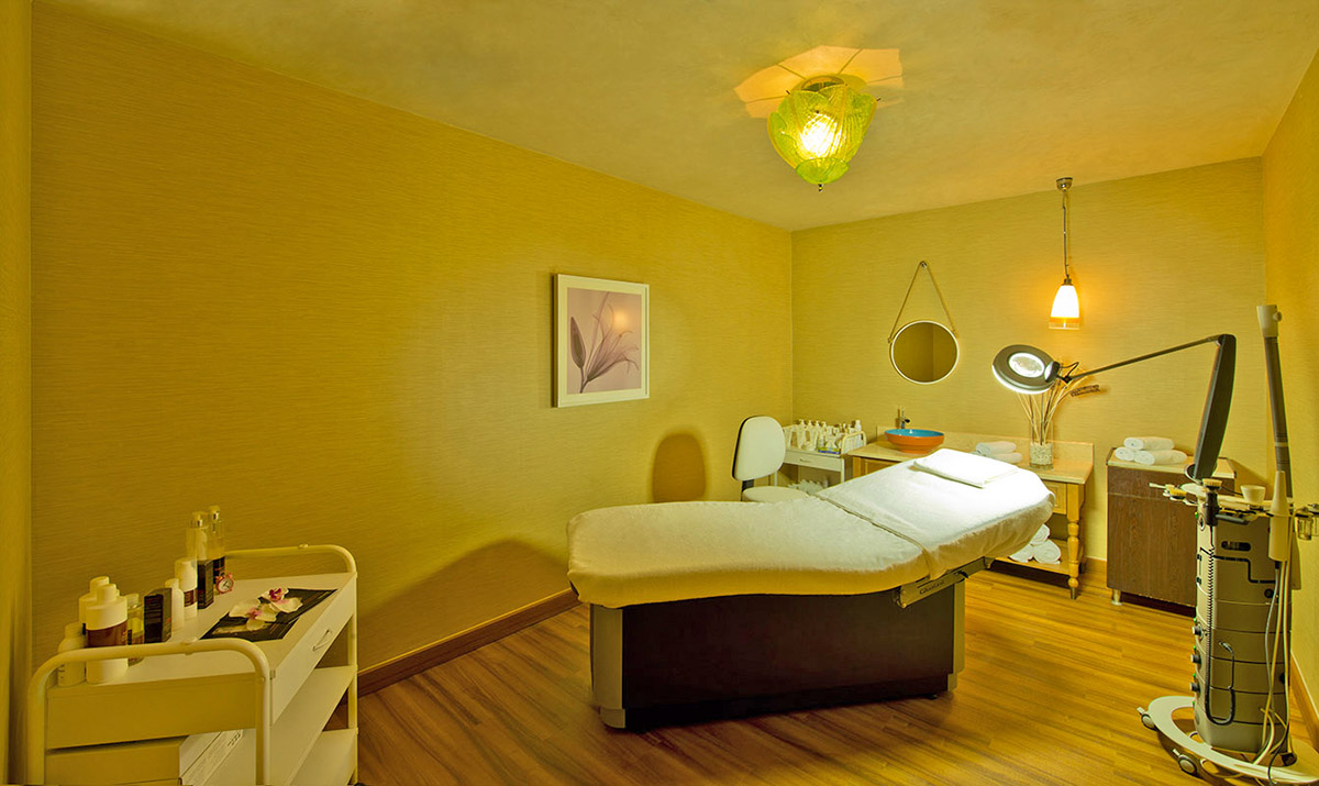 cheap resort hotels to Spend holiday with family