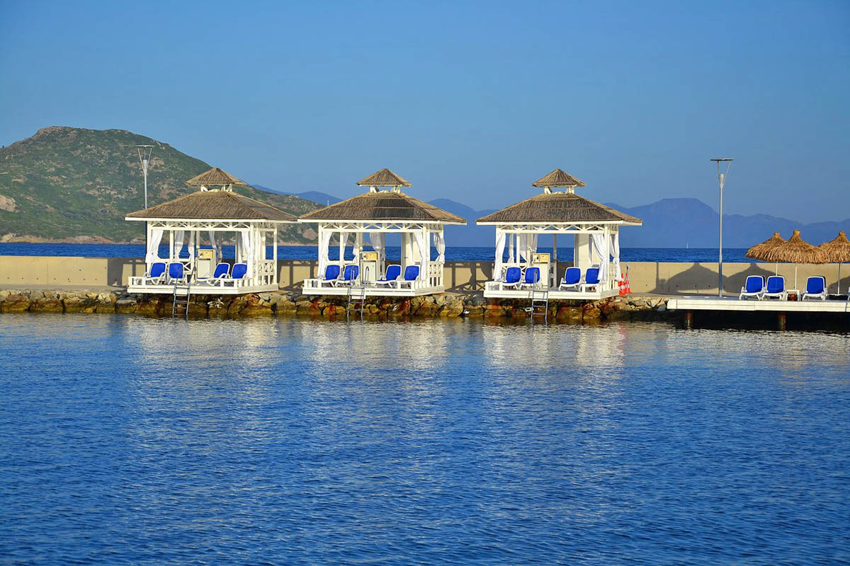 cheap resort hotels to Spend holiday with family