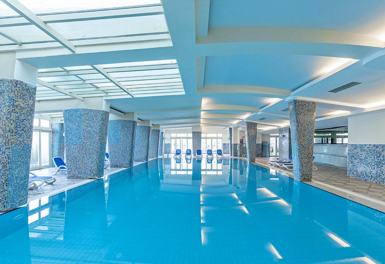 cheap resort hotels to Spend holiday with family