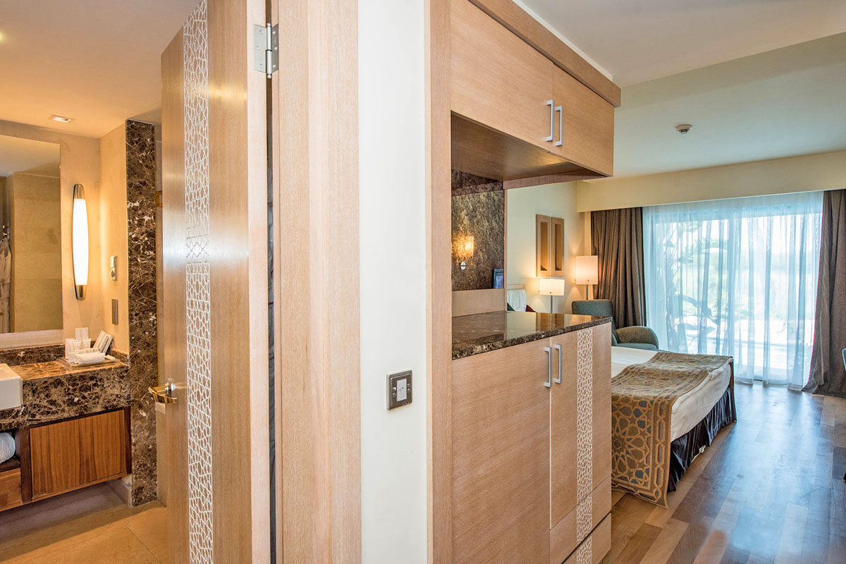 cheap resort hotels in Turkey to Spend holiday with family